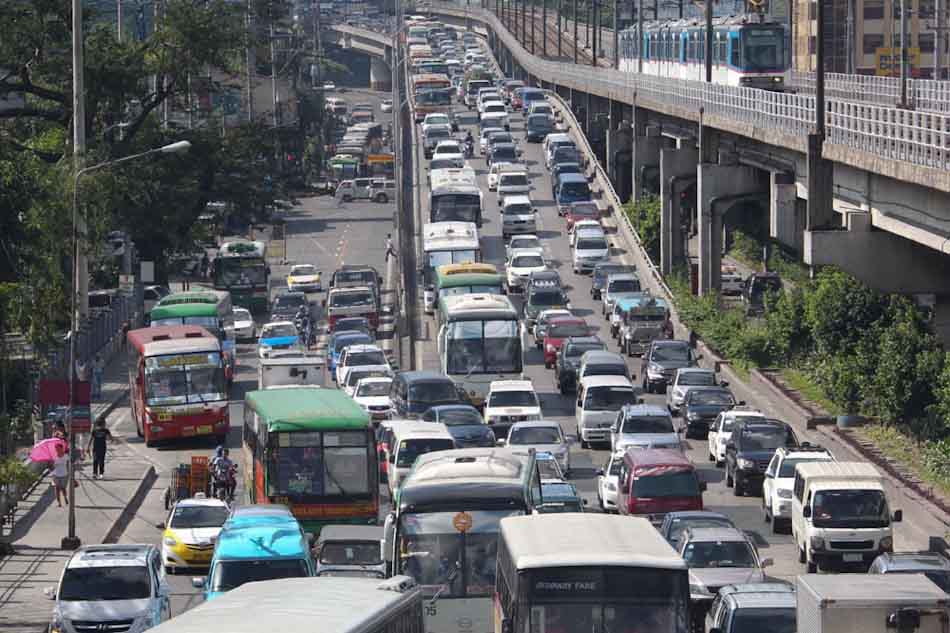 Traffic on EDSA as people come home from holidays | ABS-CBN News