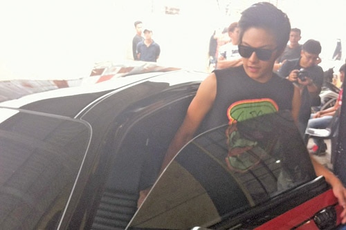 Daniel Padilla shows off sports car | ABS-CBN News