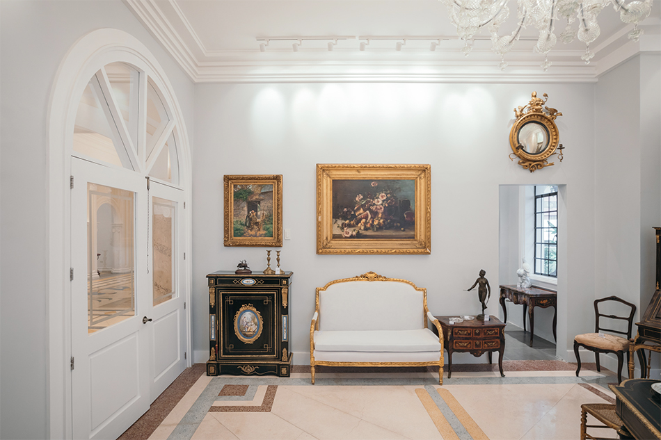 This beautifully restored 7-storey mansion has airplanes parked in its backyard 4