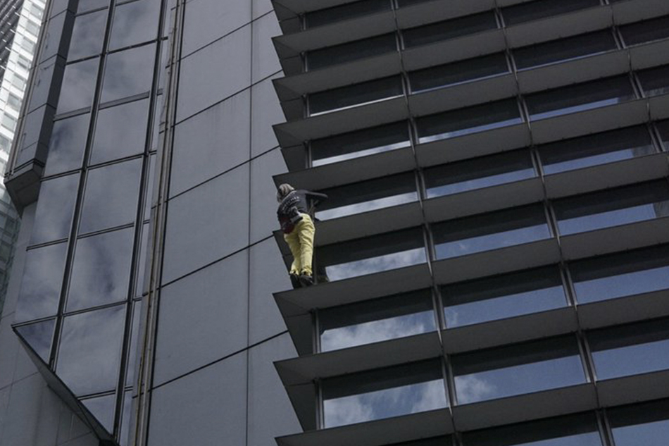 spiderman salesforce tower spiderman salesforce tower