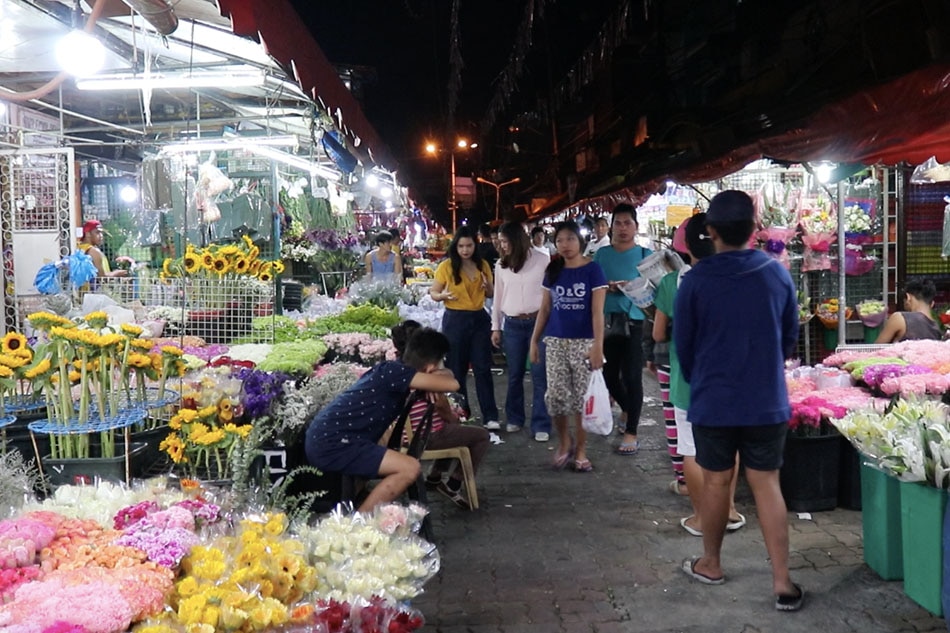 VIDEO: A clueless guy’s guide to buying flowers at Dangwa 2