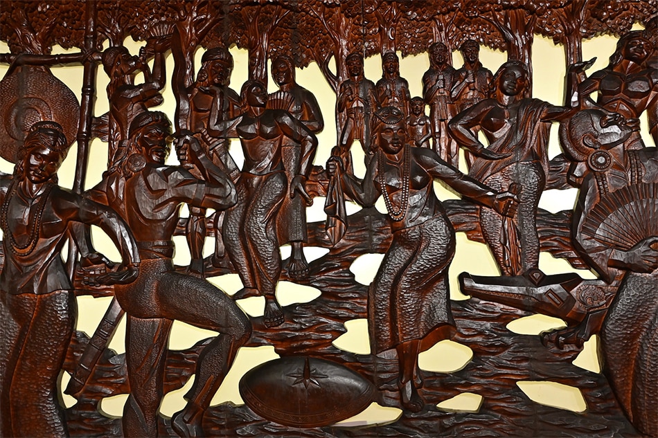This epic-scale wood carving by Jose Alcantara has finally come out of hiding 10