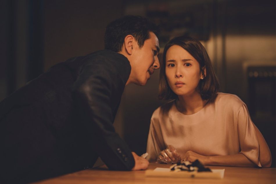 Review: &#39;Parasite&#39; is lean, mean, and supremely elegant storytelling 5