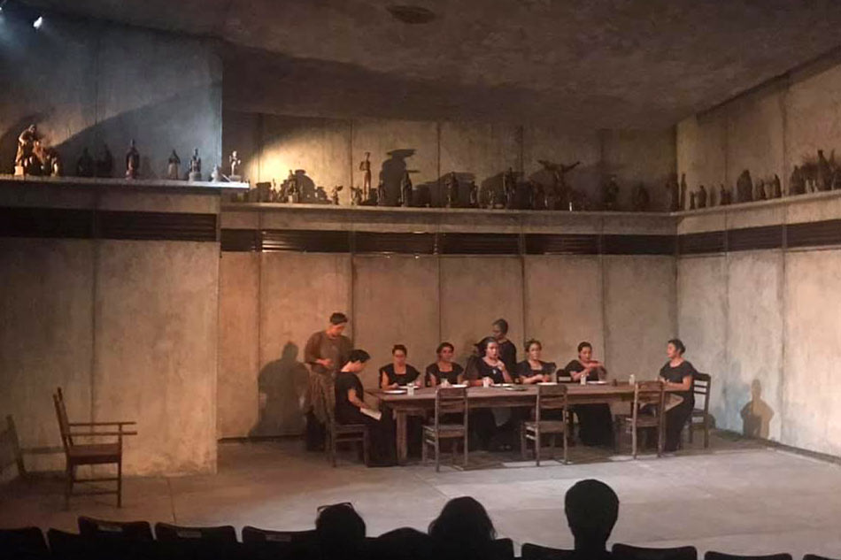 Apologies, opinions, rage: After the flash protest against Marcos presence in ‘Bernarda Alba’ 6