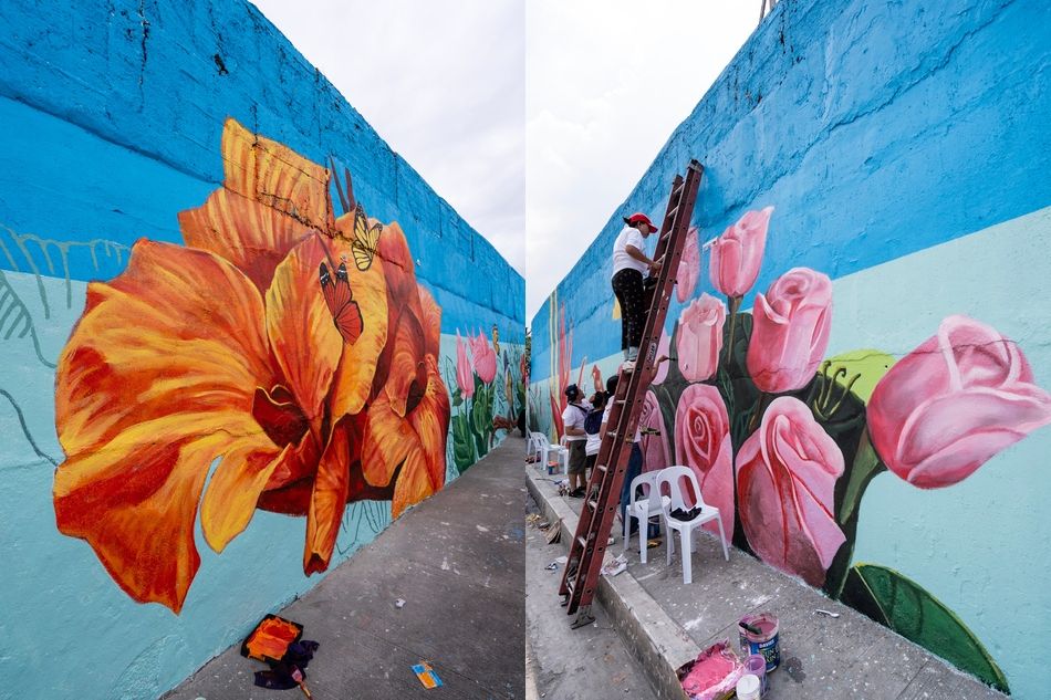LOOK! More than 200 artists painted the North Cemetery wall with flowers for the dead 31