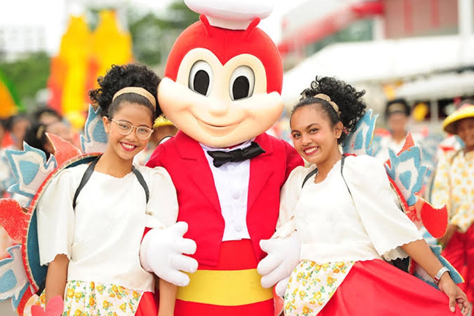 The decade of Jollibee, from buying the competition to buying the world 4