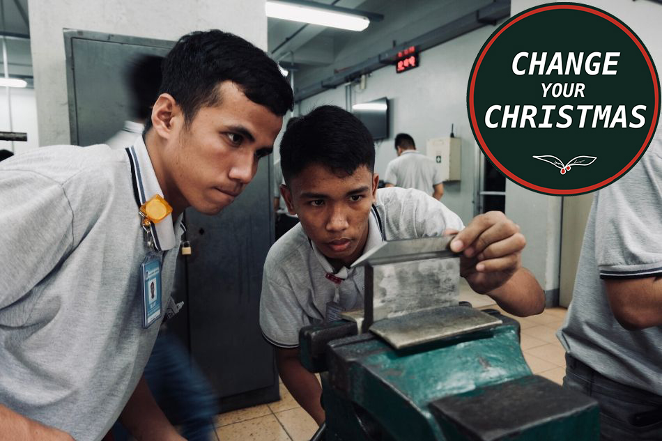 This vocational school brings its underprivileged students closer to future employers 2