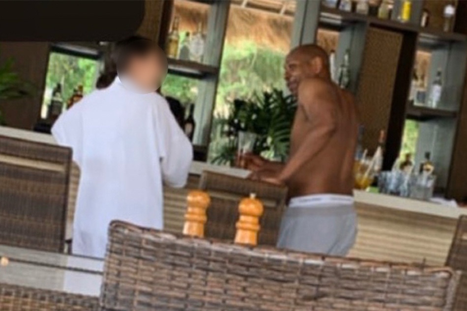 How Dave Chappelle spent his holiday with family in Palawan 3
