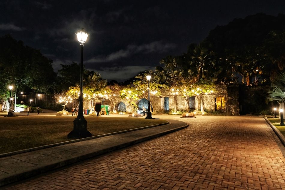 IN PHOTOS: The best time to go to Intramuros now is after dark 11