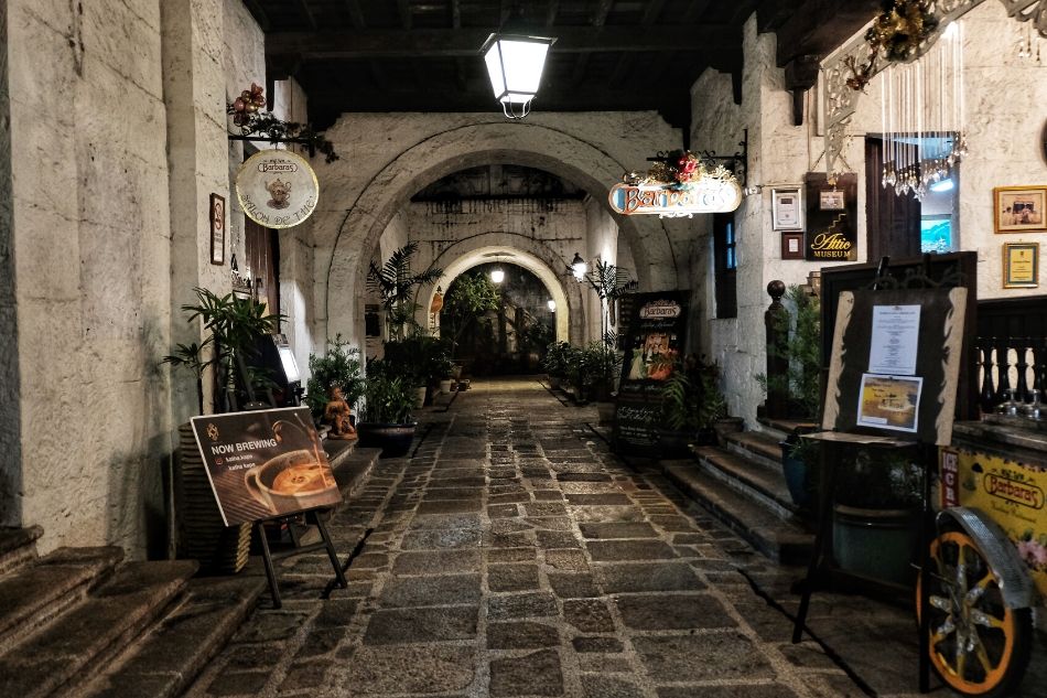 IN PHOTOS: The best time to go to Intramuros now is after dark 4