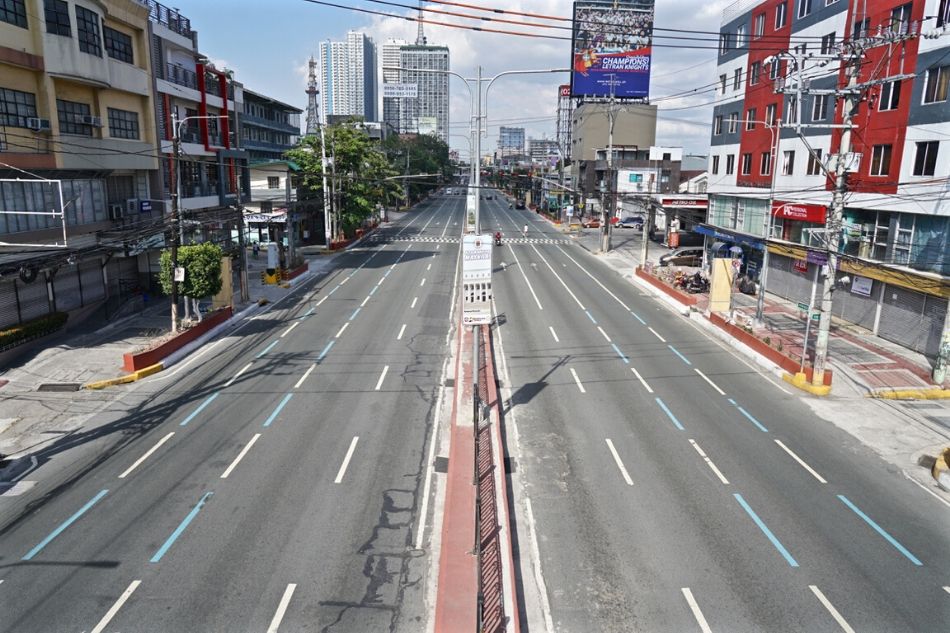 IN PHOTOS: The eerie, empty streets of Manila on lockdown 13