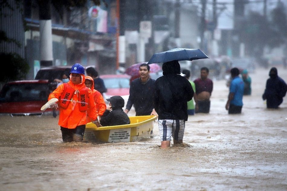 IN PHOTOS: Marikina, on the morning of Typhoon Ulysses 20