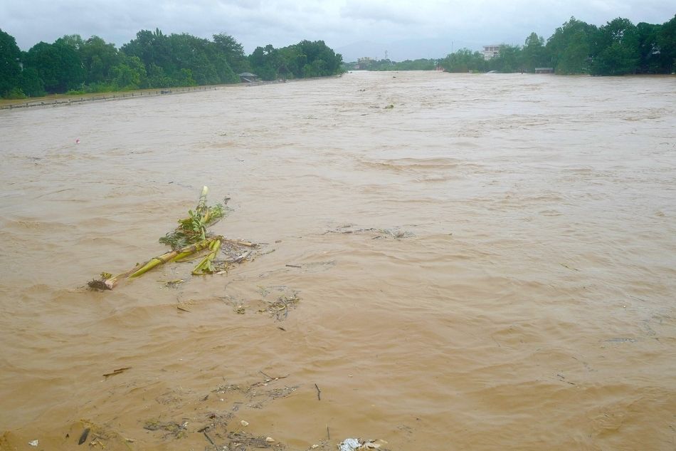 IN PHOTOS: Marikina, on the morning of Typhoon Ulysses 16