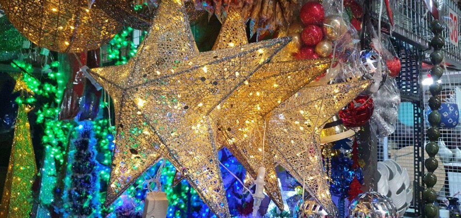 Missing Dapitan shopping? You can buy Christmas d&#233;cors at Dapitan Arcade’s online tiyangge 10