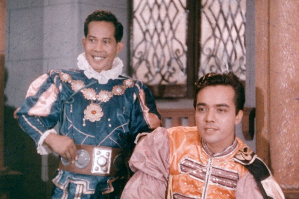 one-of-the-earliest-filipino-films-in-color-this-restored-costume-epic