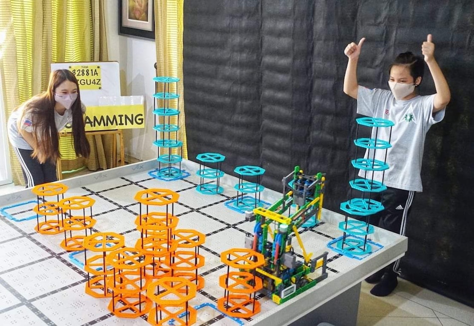 These grade school kids from Muntinlupa are proof Filipinos have a bright future in robotics 4