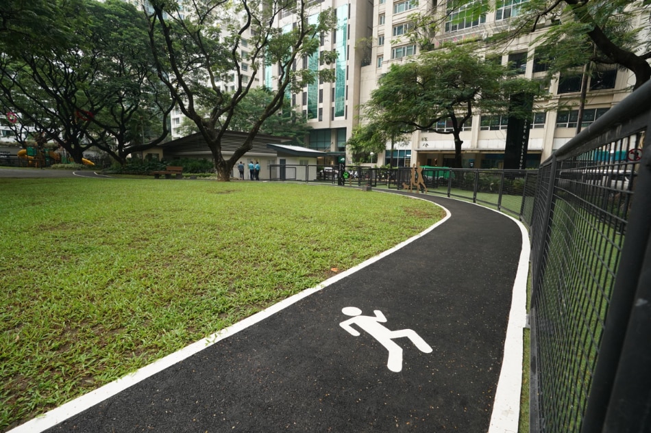 Jaime Velasquez Park's jogging paths