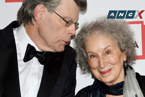 Stephen King and Margaret Atwood console debut novelist