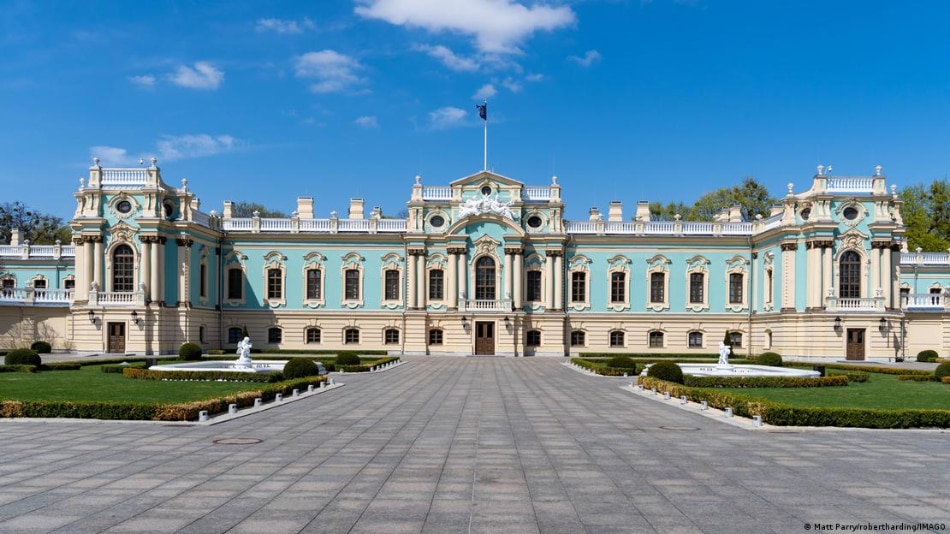 Kyiv's Baroque Mariinskyi Palace served as the backdrop for 'Naatu Naatu'