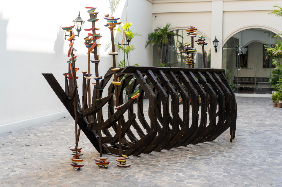 The boat skeleton and horseless kalesas of Museo de Intramuros 3