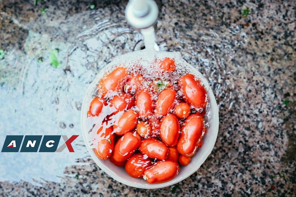 Have you ever tried to clean your produce with a salad spinner? #clean, Washing Fruit