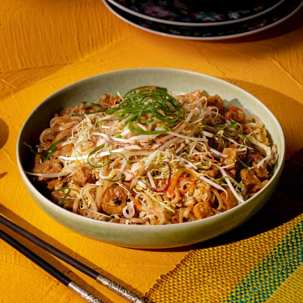 Viet-Style Wok-Fried Noodles (Pho Xao)