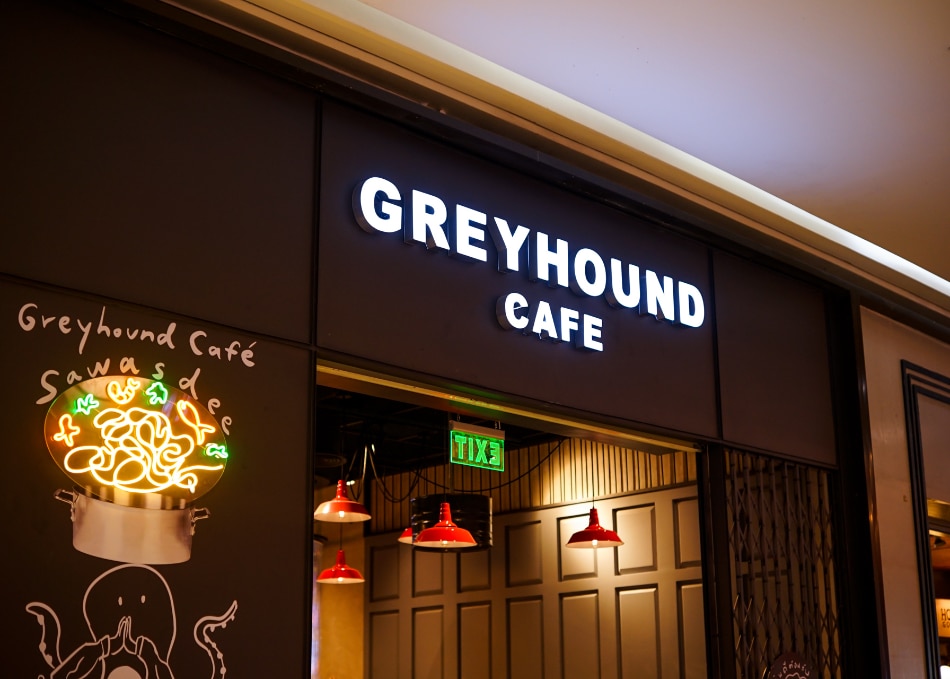 Greyhound Café 