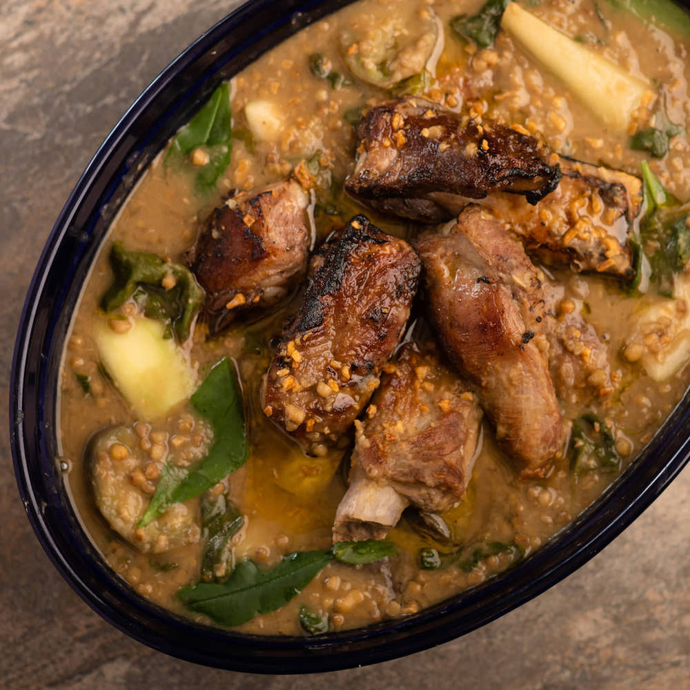 Gusok sang baboy nga may Monggo kag Alugbati. (Mung beans with pork ribs and Malabar spinach)