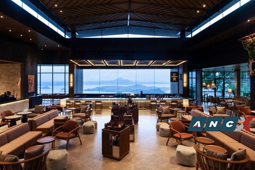 Biggest Starbucks store in PH opens in Tagaytay