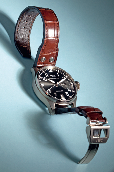 How war led to the evolution of the pilot watch (and what makes a pilot watch) 5