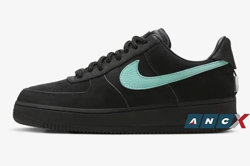 Nike’s Tiffany sneakers are here and they’re a class act 