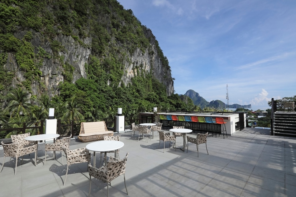 This El Nido hotel humbles itself to its majestic environs 3