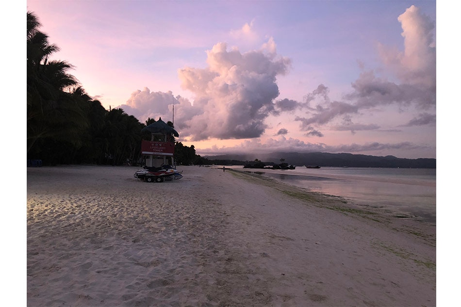 Last day in paradise: notes from the day Boracay shut down 5