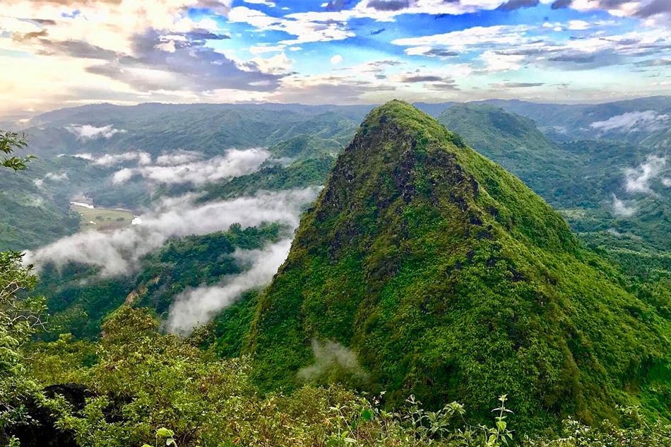 Manila by lunchtime: Six hikes that will only take half a day 9
