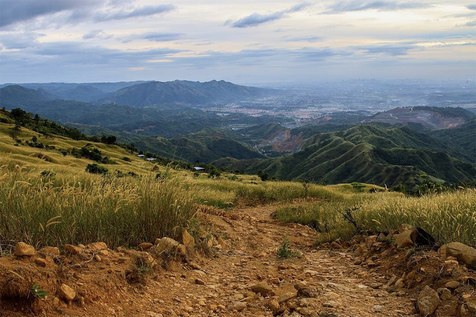 Manila by lunchtime: Six hikes that will only take half a day 12