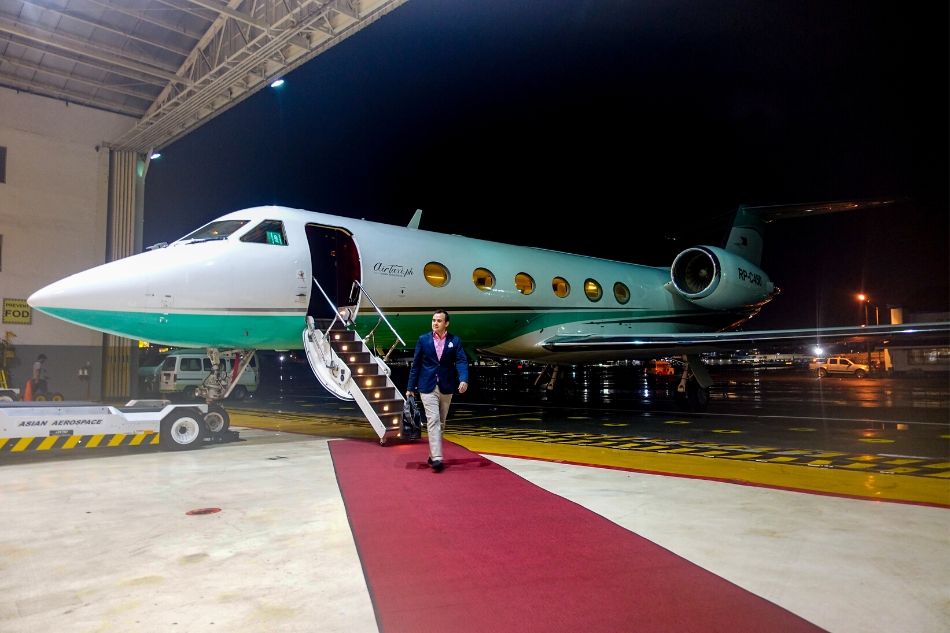 What It's Really Like to Fly on a Private Jet