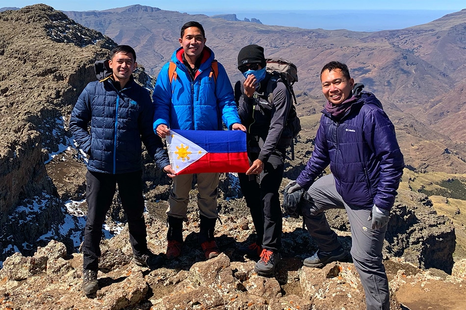 These hikers planted what might be the first PH flag on the summit of Ethiopia’s highest peak 2
