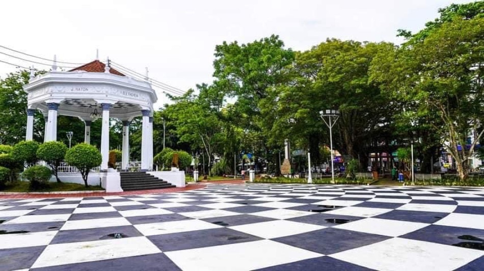 LOOK! An improved Bacolod City Public Plaza is inspiring pride among locals 3