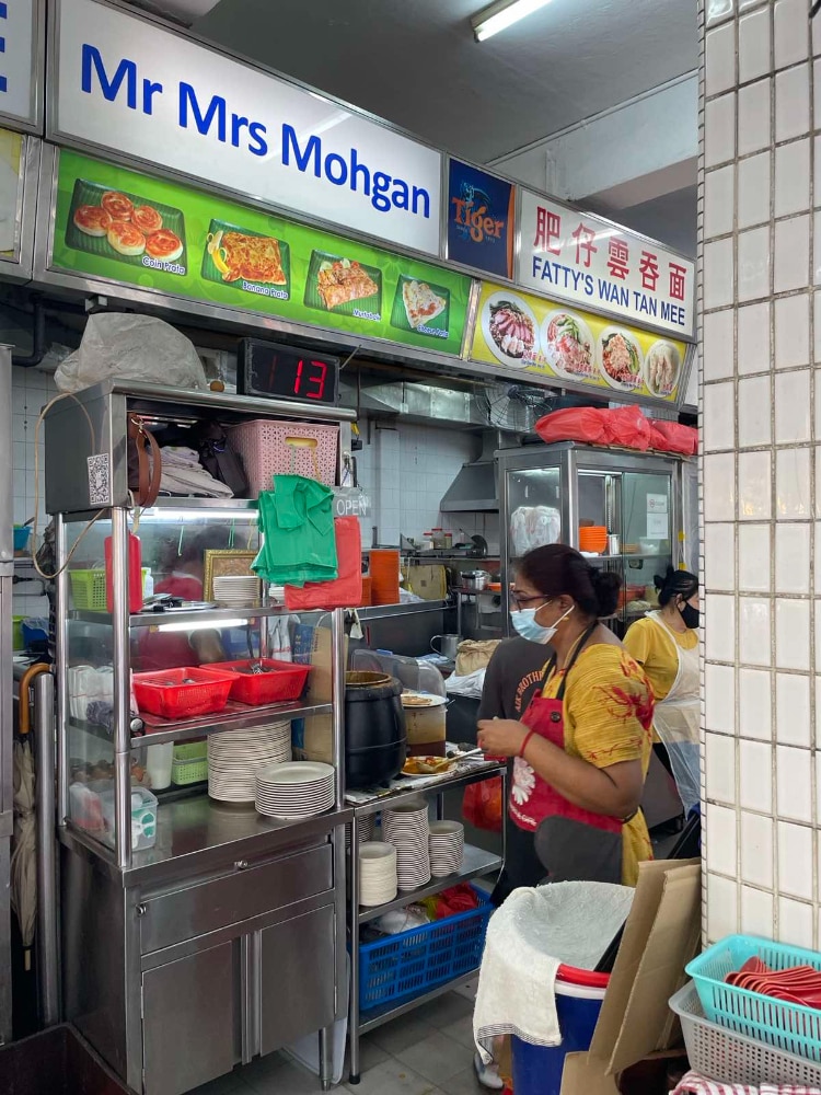 Perhaps the most popular prata stall in the city.