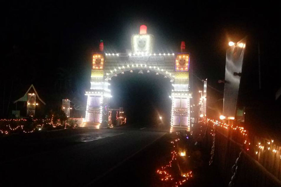 LOOK: Tangub City glows as annual X&#39;mas lights fest kicks off 1