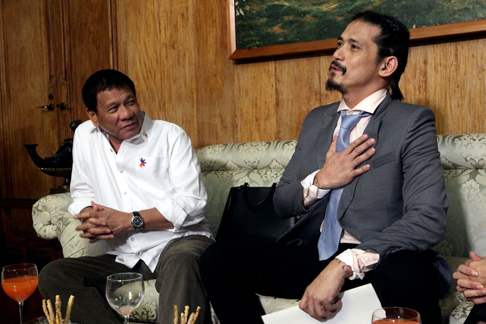LOOK: Duterte grants executive clemency to Robin Padilla | ABS-CBN News