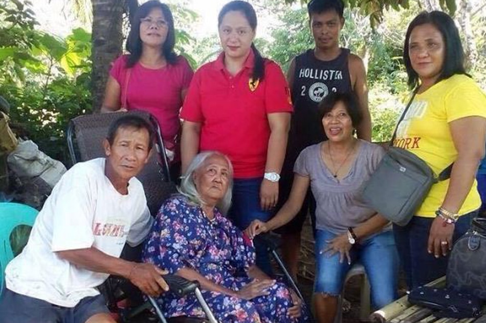 Unable to walk, Lilia Cuntapay pleads for financial help 1