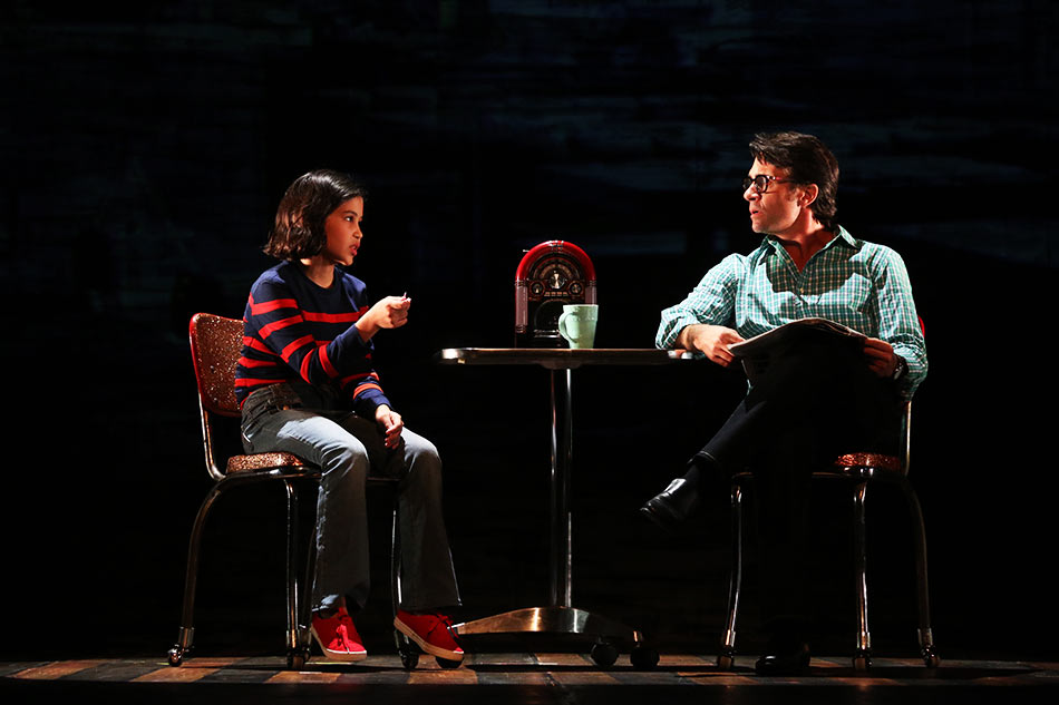 Review: Superb &#39;Fun Home&#39; cast moves audience to tears 3