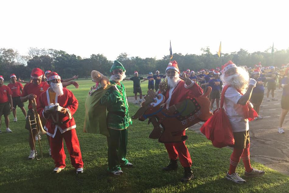 LOOK: ‘Santa’ soldiers spread Christmas joy in CDO 2