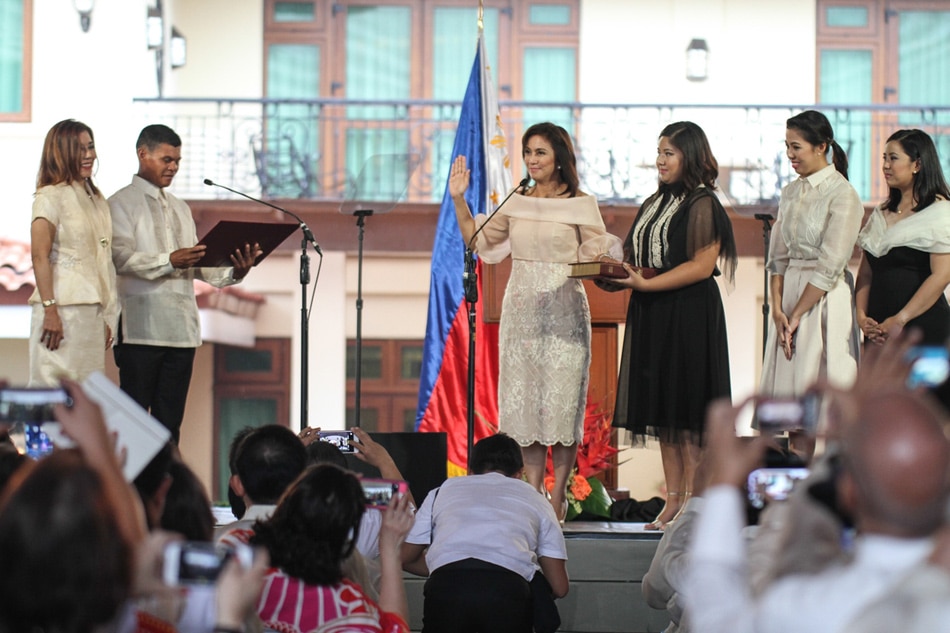 Leni Robredo takes oath as 14th VP 1