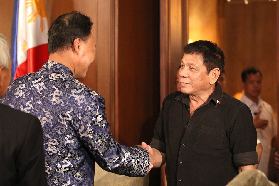 China supports Duterte&#39;s war on drugs 1