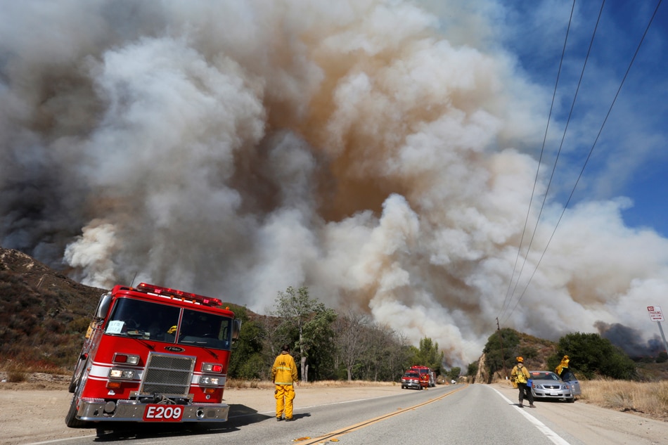 Fast-spreading Wildfire North Of Los Angeles Prompts Evacuations | ABS ...