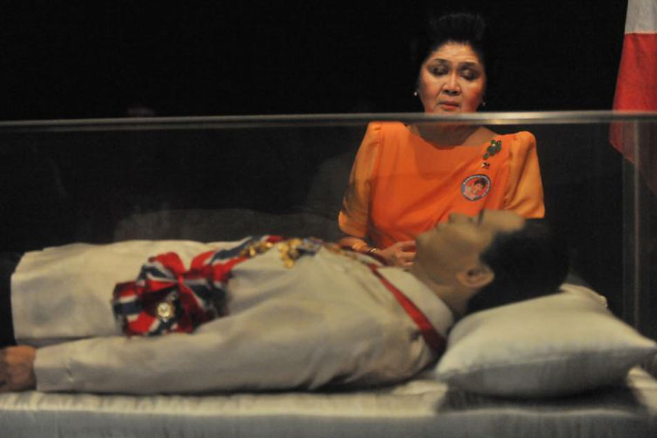 Dead Marcos was part wax: Philippine mortician | ABS-CBN News