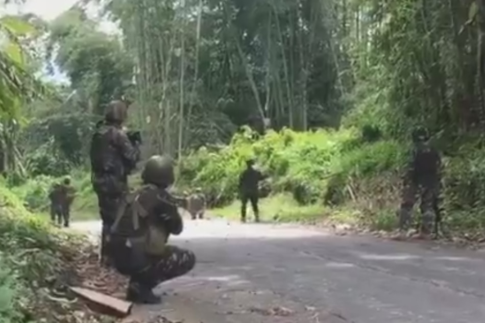 Army Presses Offensive In Maute Held Lanao Town Abs Cbn News 