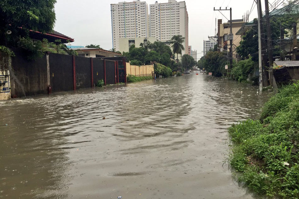 LOOK: Floods swamp Metro Manila, nearby provinces | ABS-CBN News